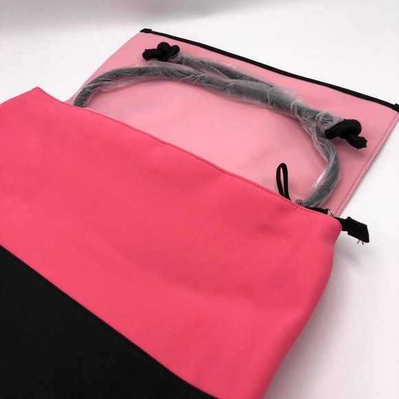 Victoria’s Secret Limited Edition Insulated Cooler - Picture 3 of 6